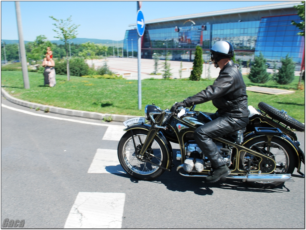 veteranmotortalalkozoveszpremelsogaca201200079