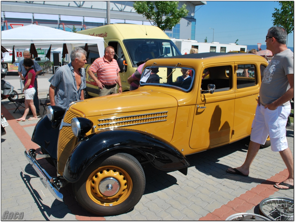 veteranmotortalalkozoveszpremelsogaca201200125