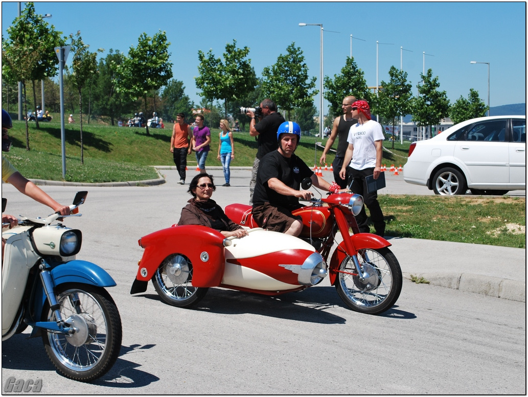 veteranmotortalalkozoveszpremelsogaca201200137