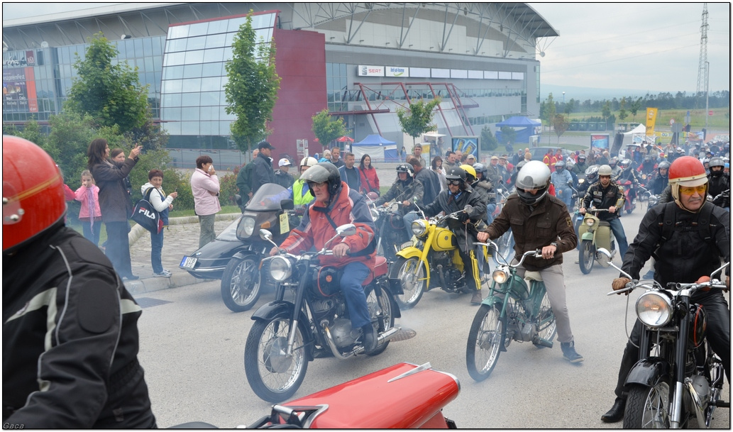 veszpremveteranmotortalakozogaca201300054