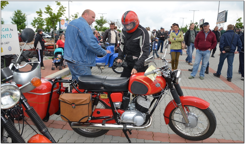 veszpremveteranmotortalakozogaca201300154