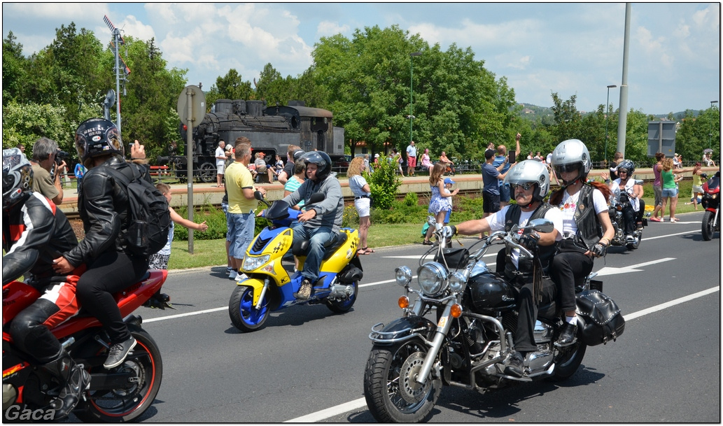 harleydavidsonopenroadfelvonulasmotorgaca201300182