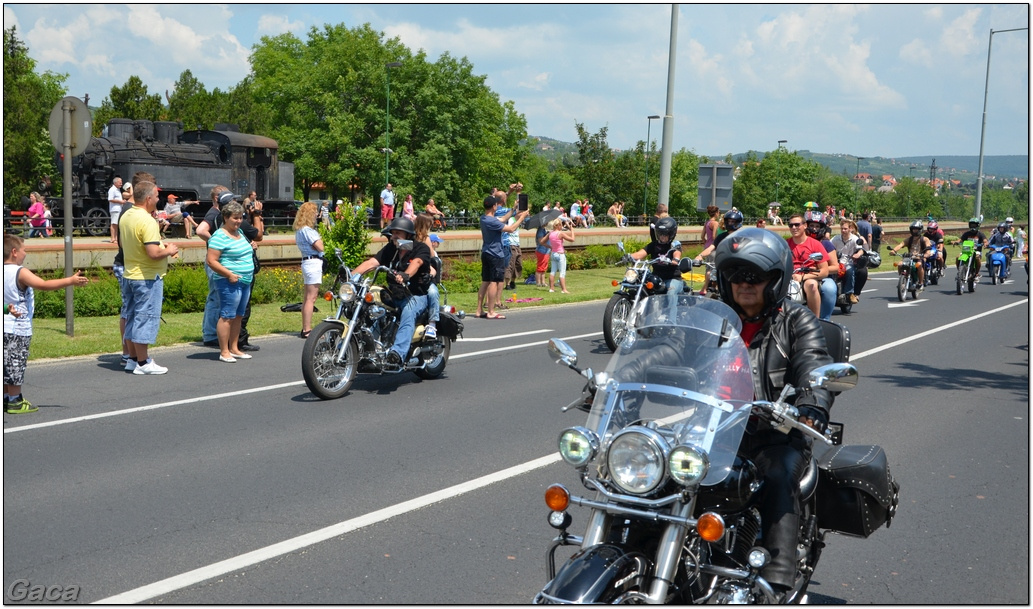 harleydavidsonopenroadfelvonulasmotorgaca201300184