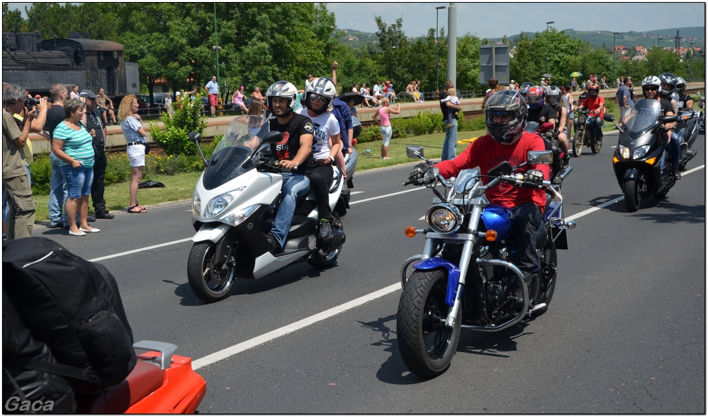 harleydavidsonopenroadfelvonulasmotorgaca201300248