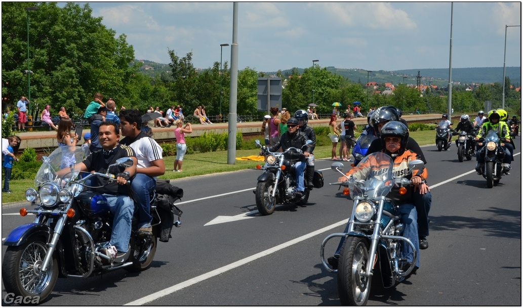 harleydavidsonopenroadfelvonulasmotorgaca201300317