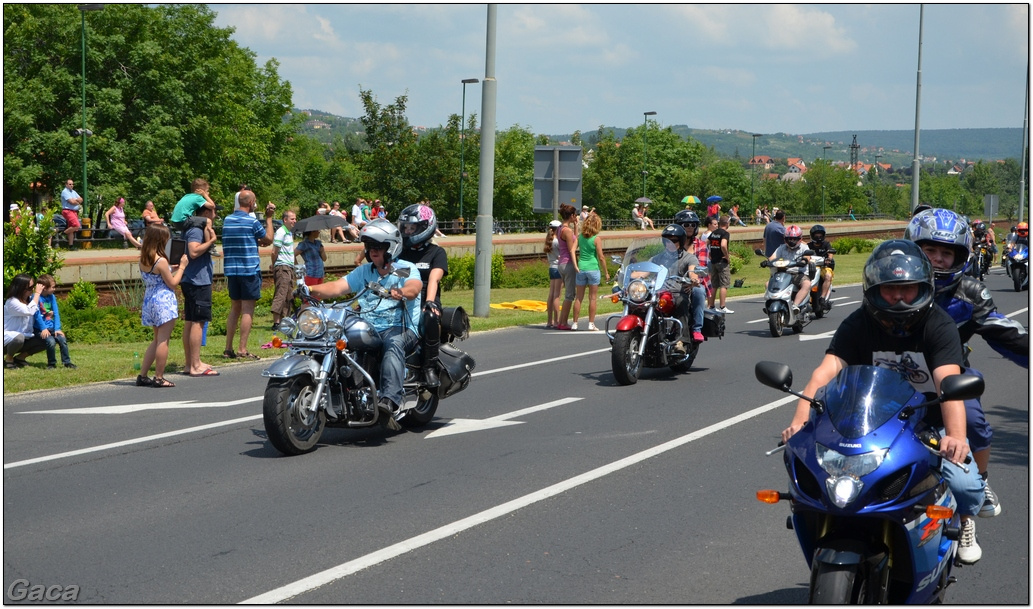 harleydavidsonopenroadfelvonulasmotorgaca201300334