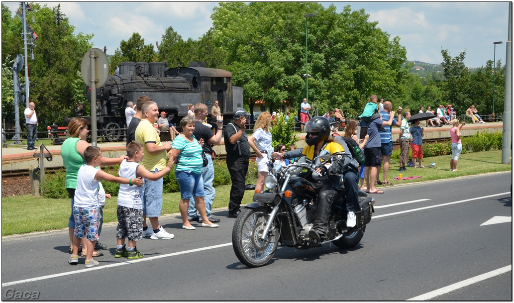 harleydavidsonopenroadfelvonulasmotorgaca201300347