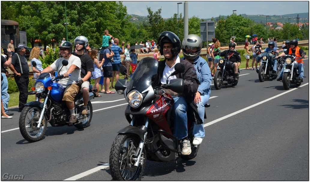 harleydavidsonopenroadfelvonulasmotorgaca201300350