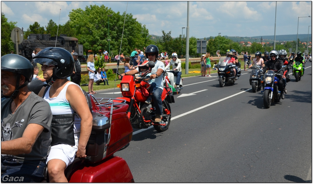 harleydavidsonopenroadfelvonulasmotorgaca201300362