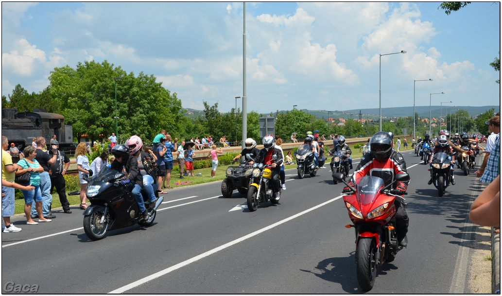 harleydavidsonopenroadfelvonulasmotorgaca201300381