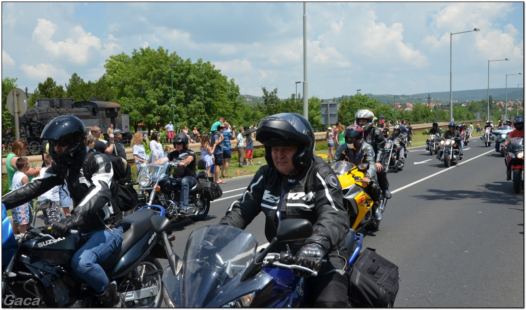 harleydavidsonopenroadfelvonulasmotorgaca201300384