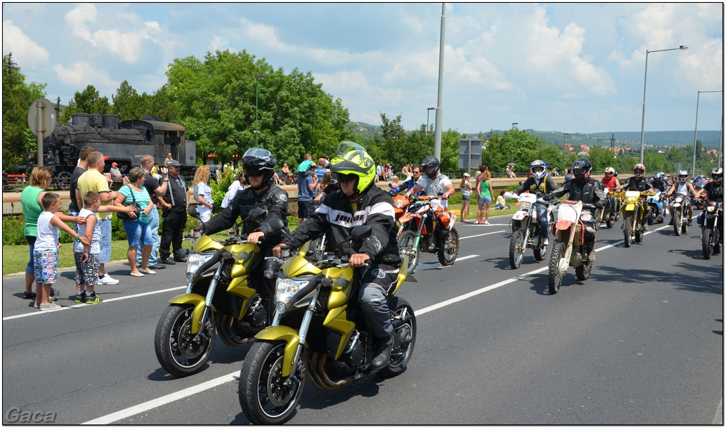 harleydavidsonopenroadfelvonulasmotorgaca201300404