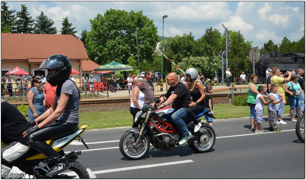 harleydavidsonopenroadfelvonulasmotorgaca201300417