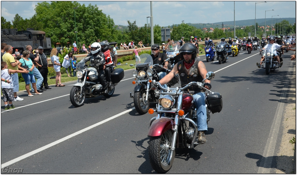 harleydavidsonopenroadfelvonulasmotorgaca201300420