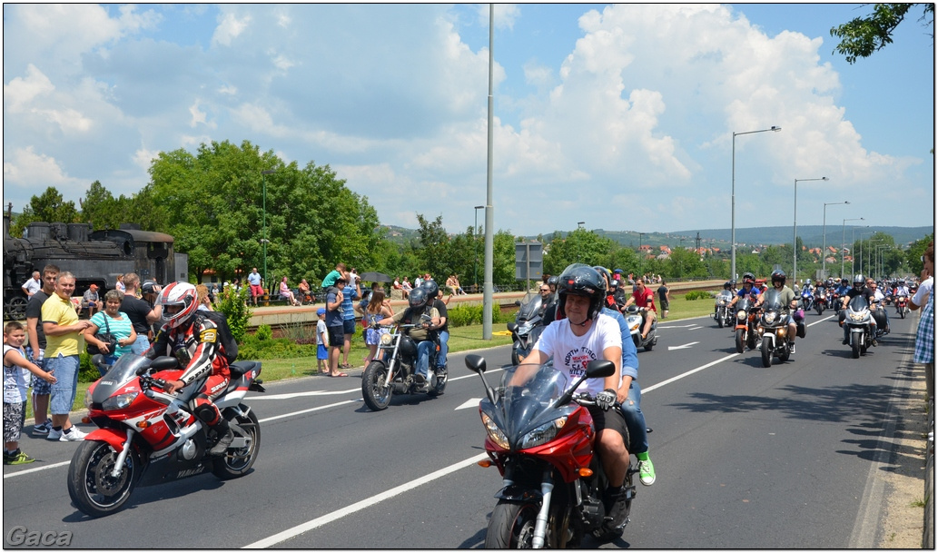 harleydavidsonopenroadfelvonulasmotorgaca201300444