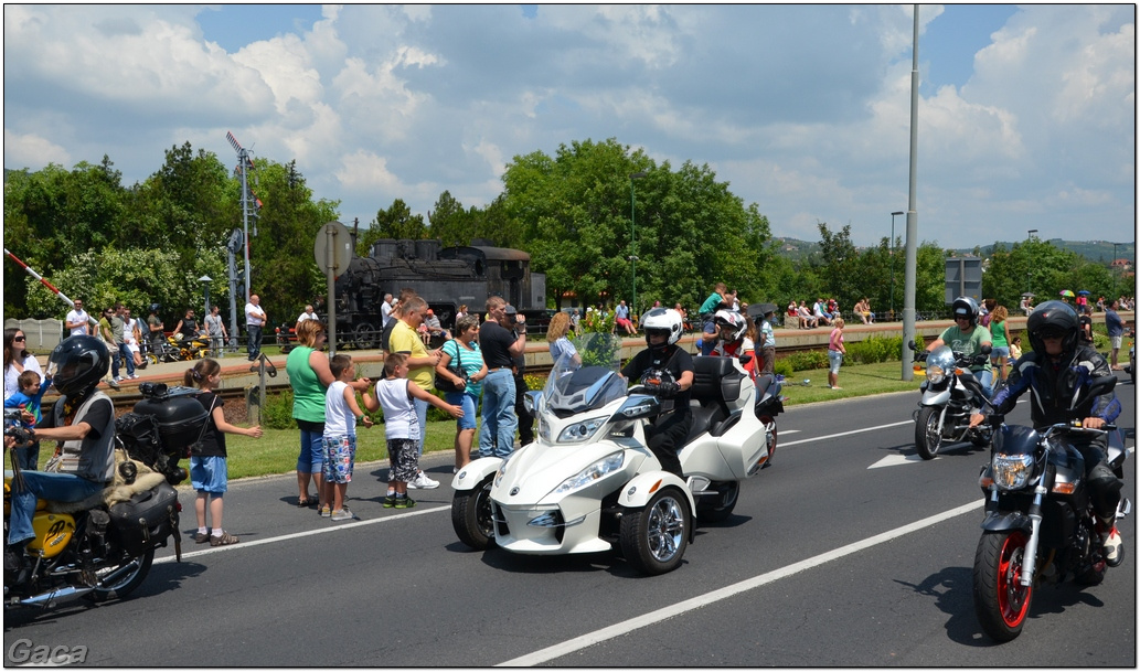 harleydavidsonopenroadfelvonulasmotorgaca201300489