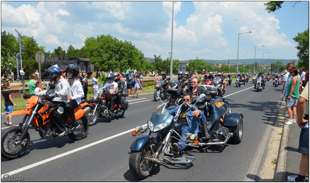 harleydavidsonopenroadfelvonulasmotorgaca201300498