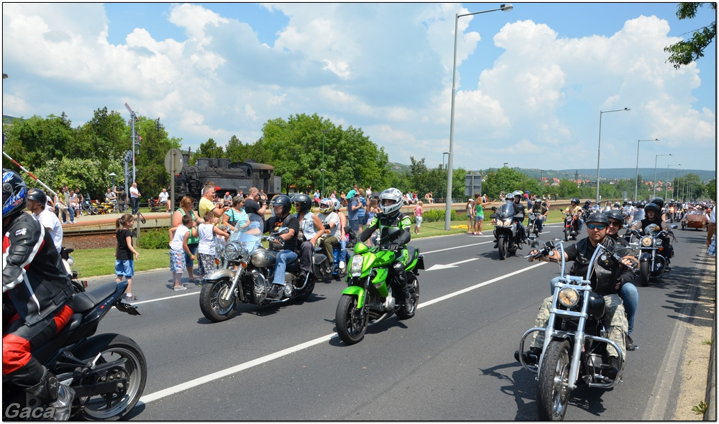 harleydavidsonopenroadfelvonulasmotorgaca201300541