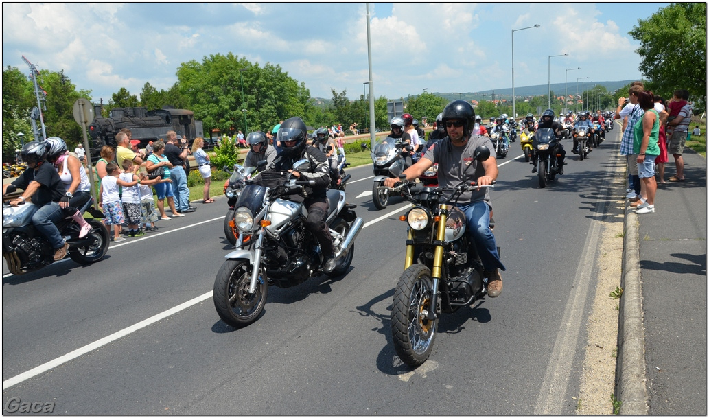 harleydavidsonopenroadfelvonulasmotorgaca201300545