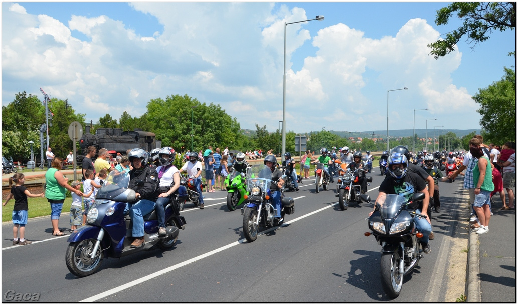 harleydavidsonopenroadfelvonulasmotorgaca201300565