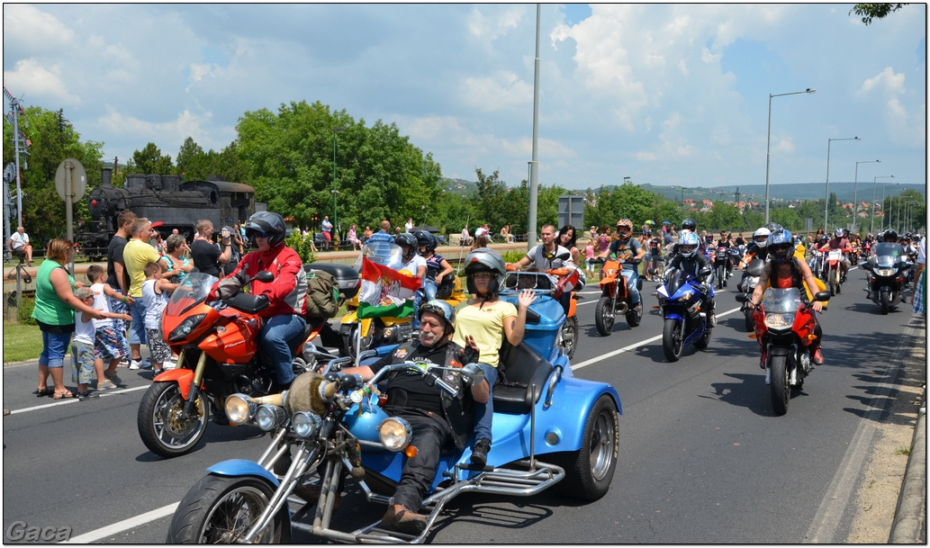 harleydavidsonopenroadfelvonulasmotorgaca201300615