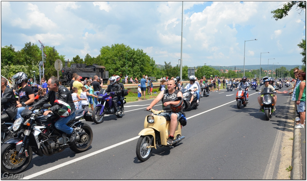 harleydavidsonopenroadfelvonulasmotorgaca201300660