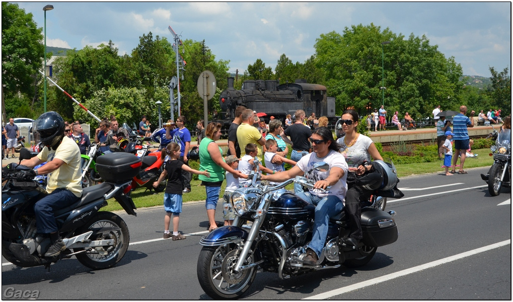 harleydavidsonopenroadfelvonulasmotorgaca201300690