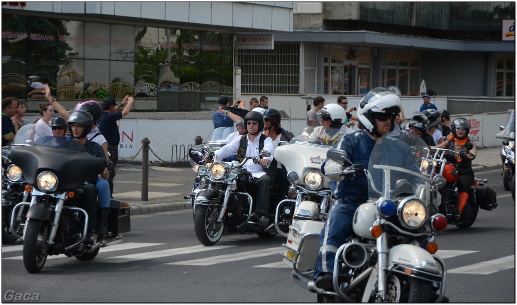 harleydavidsonopenroadfelvonulasmotorgaca201300715