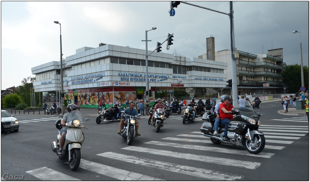 harleydavidsonopenroadfelvonulasmotorgaca201300740