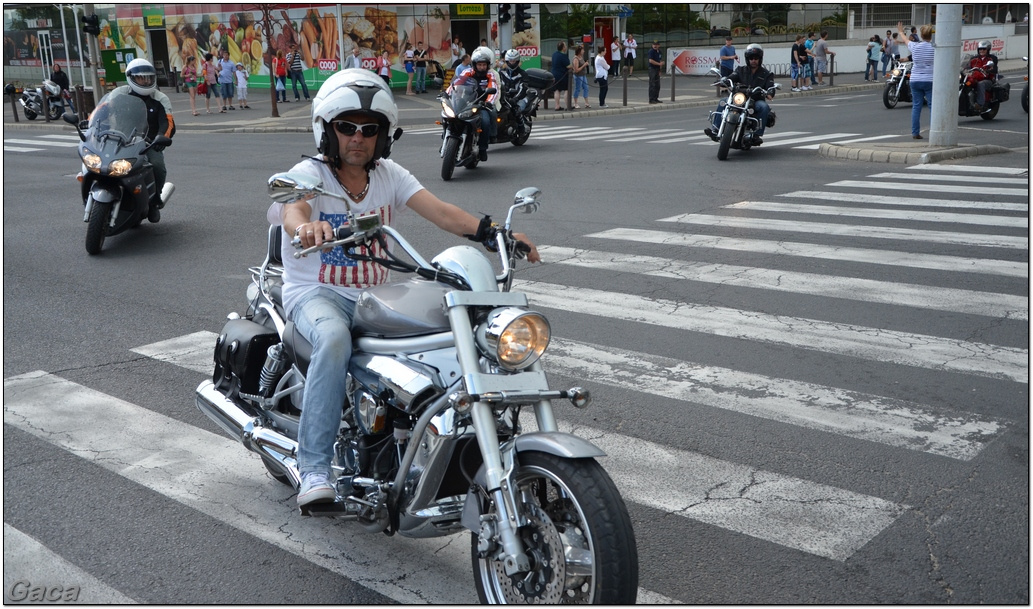 harleydavidsonopenroadfelvonulasmotorgaca201300741