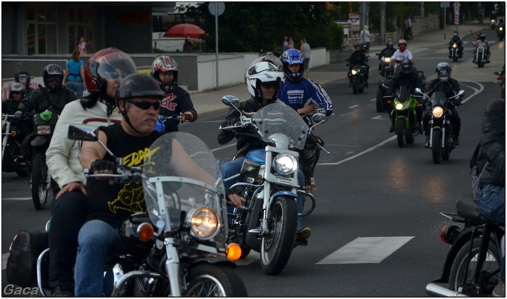 harleydavidsonopenroadfelvonulasmotorgaca201300800