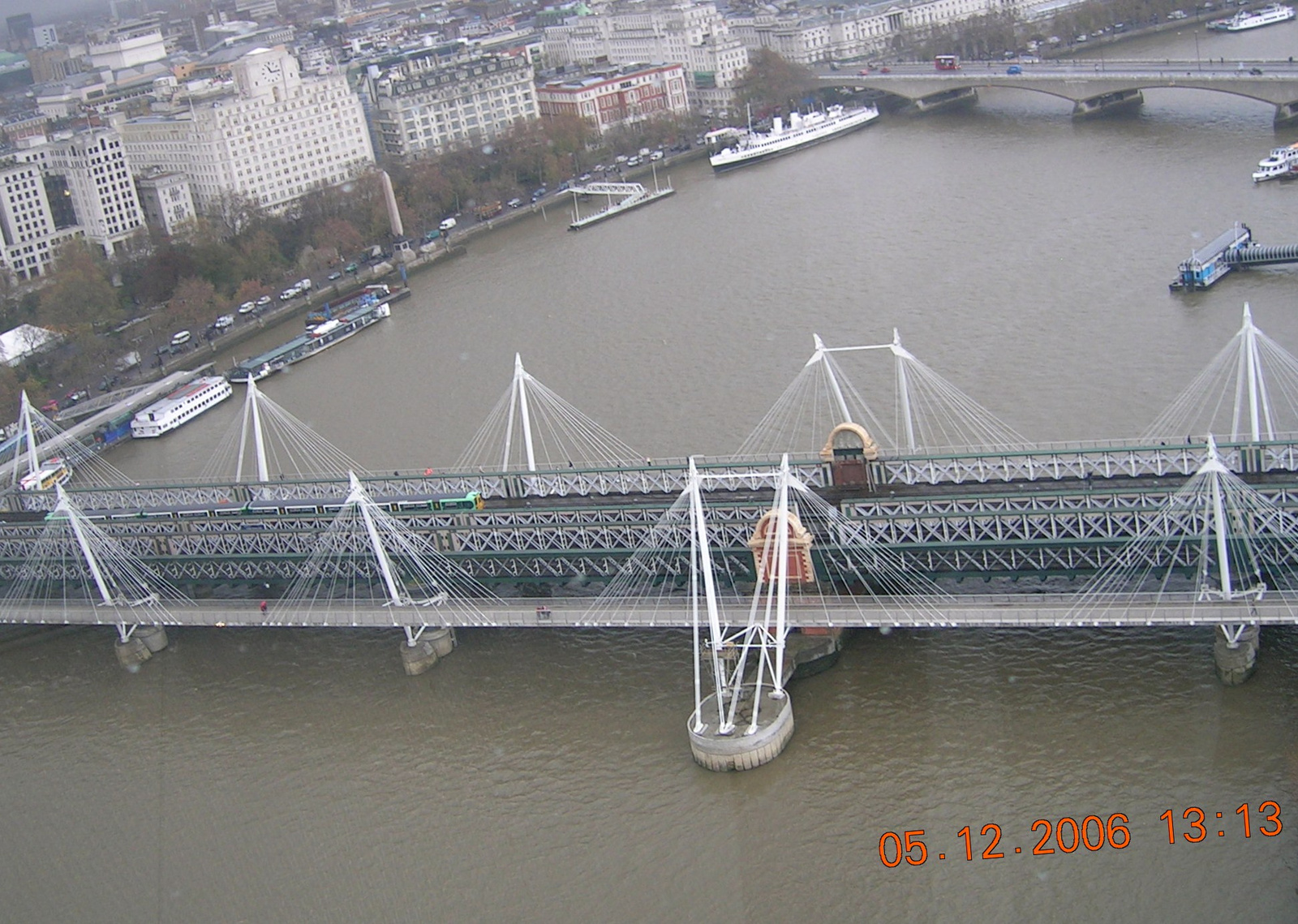 Hungerford Bridge