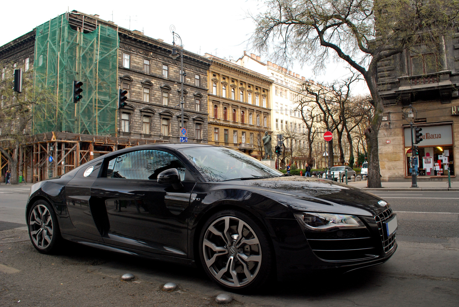 Audi R8 V10