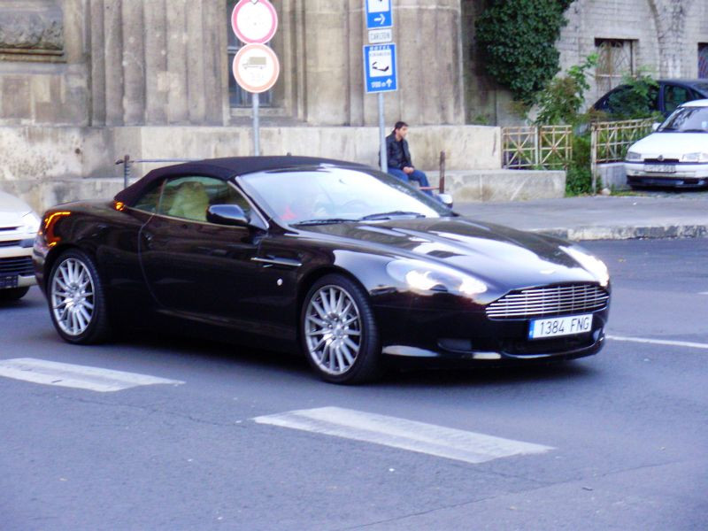 Aston Martin DB9 Volante