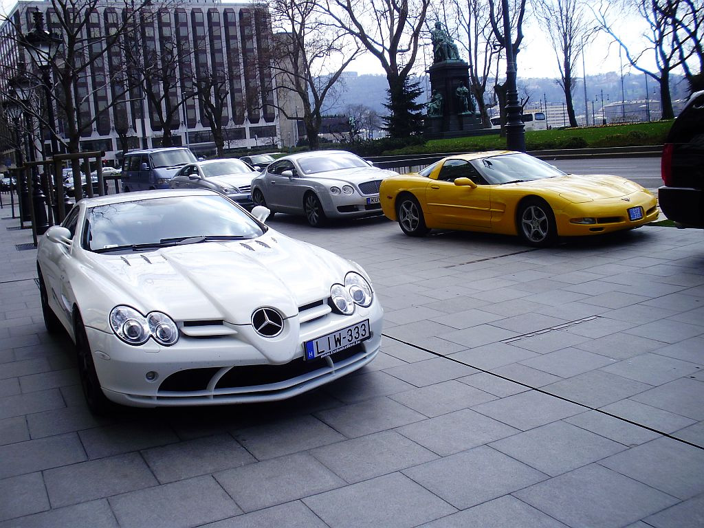 SLR Mclaren vs. Corvette vs. Bentley Continental GT