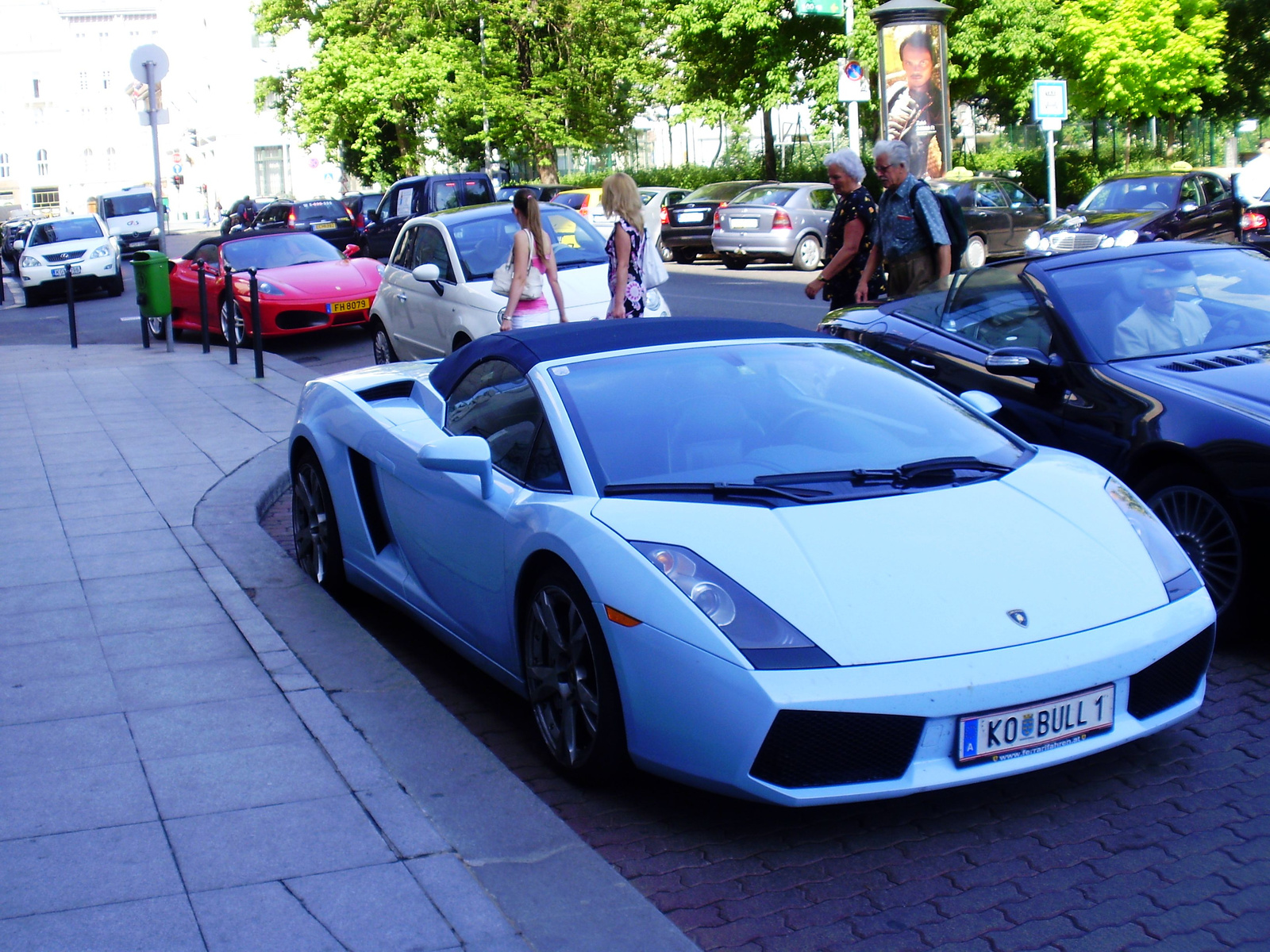 Lamborghini Gallardo Spyder & Ferrari F430 Spider