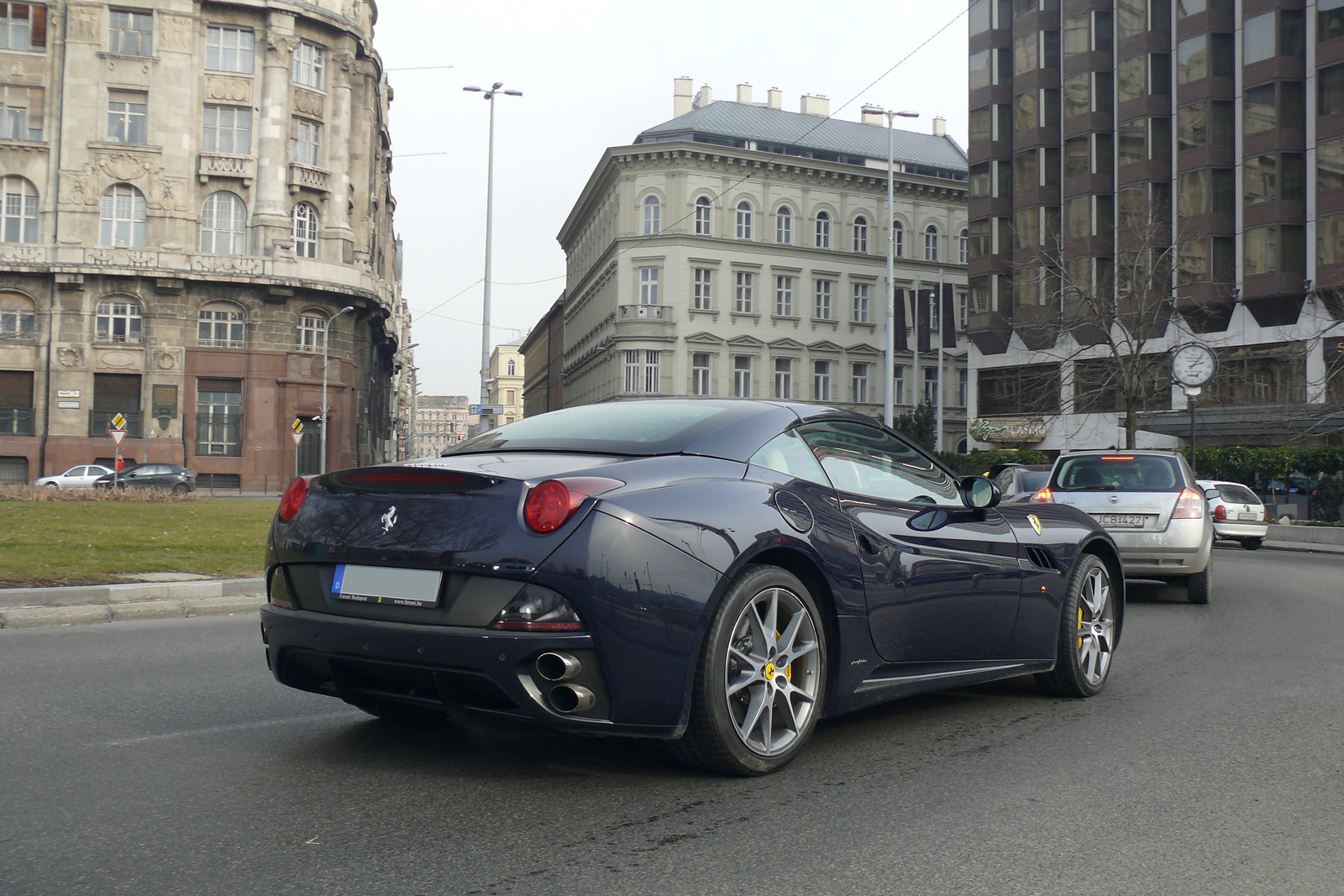 Ferrari California