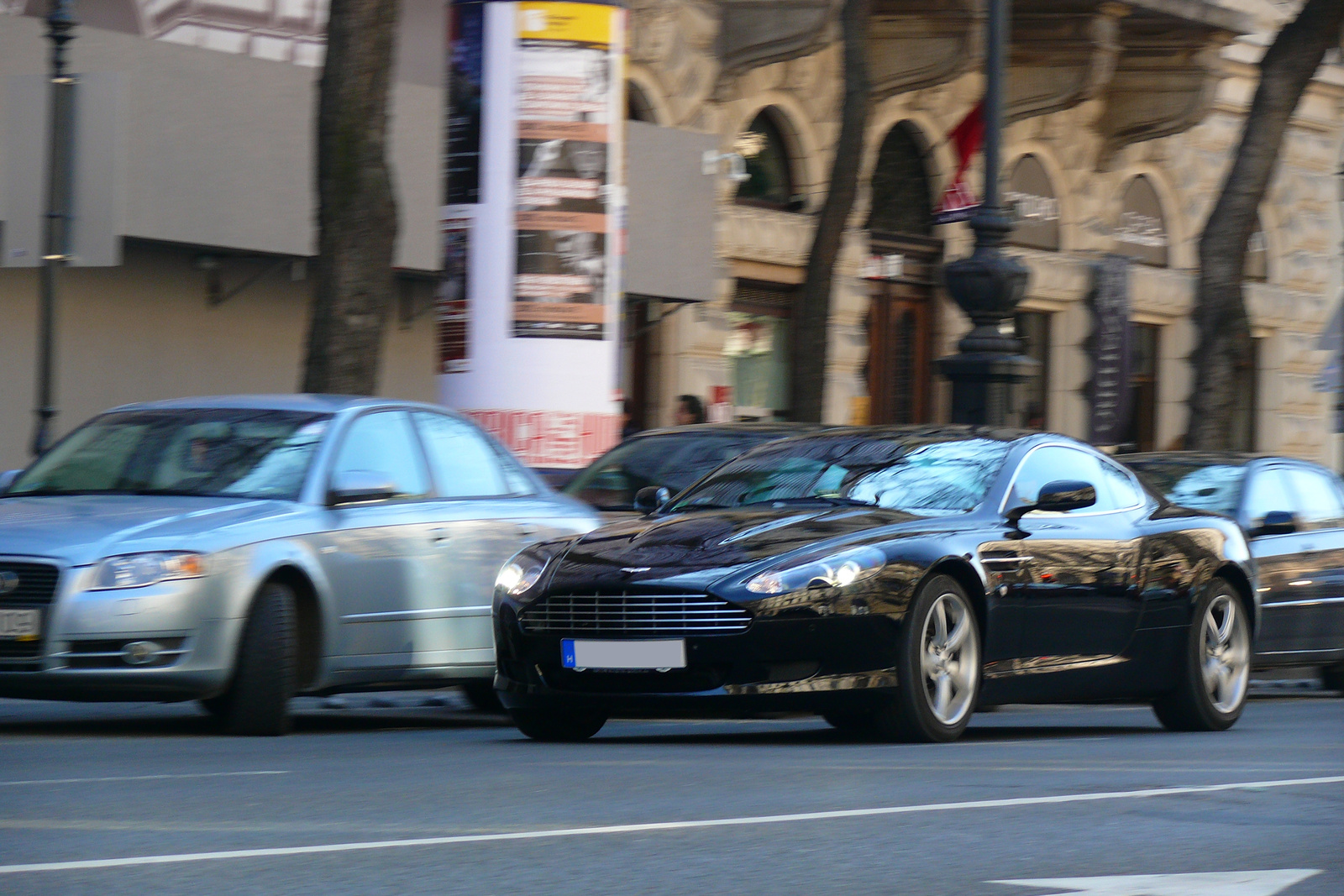 Aston Martin DB9