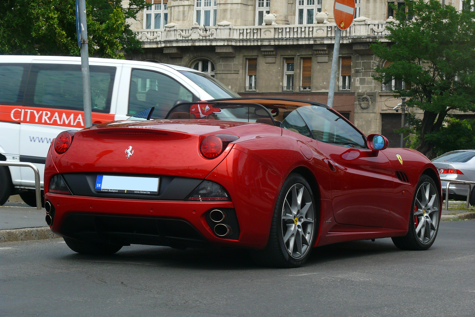 Ferrari California