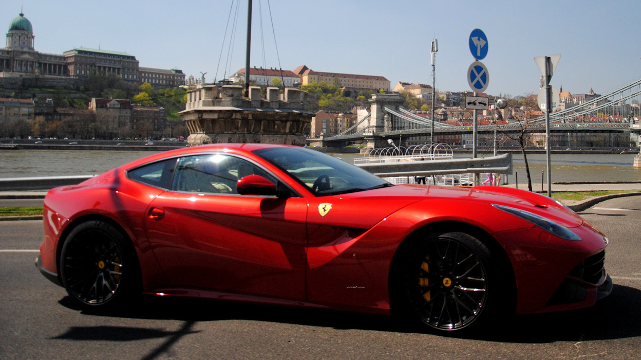 Ferrari F12berlinetta