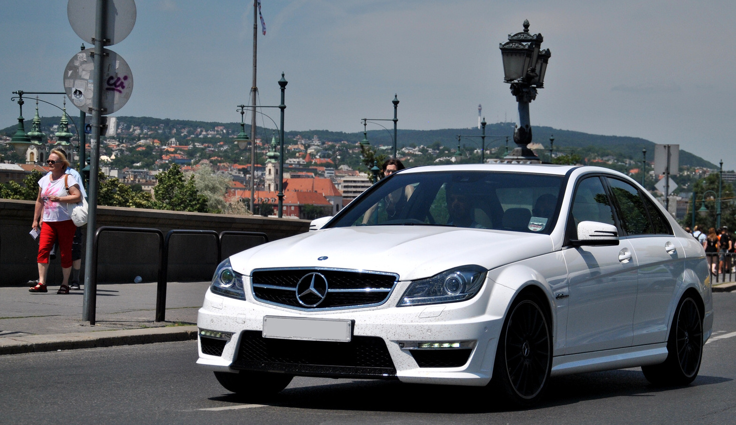 Mercedes-Benz C63 AMG