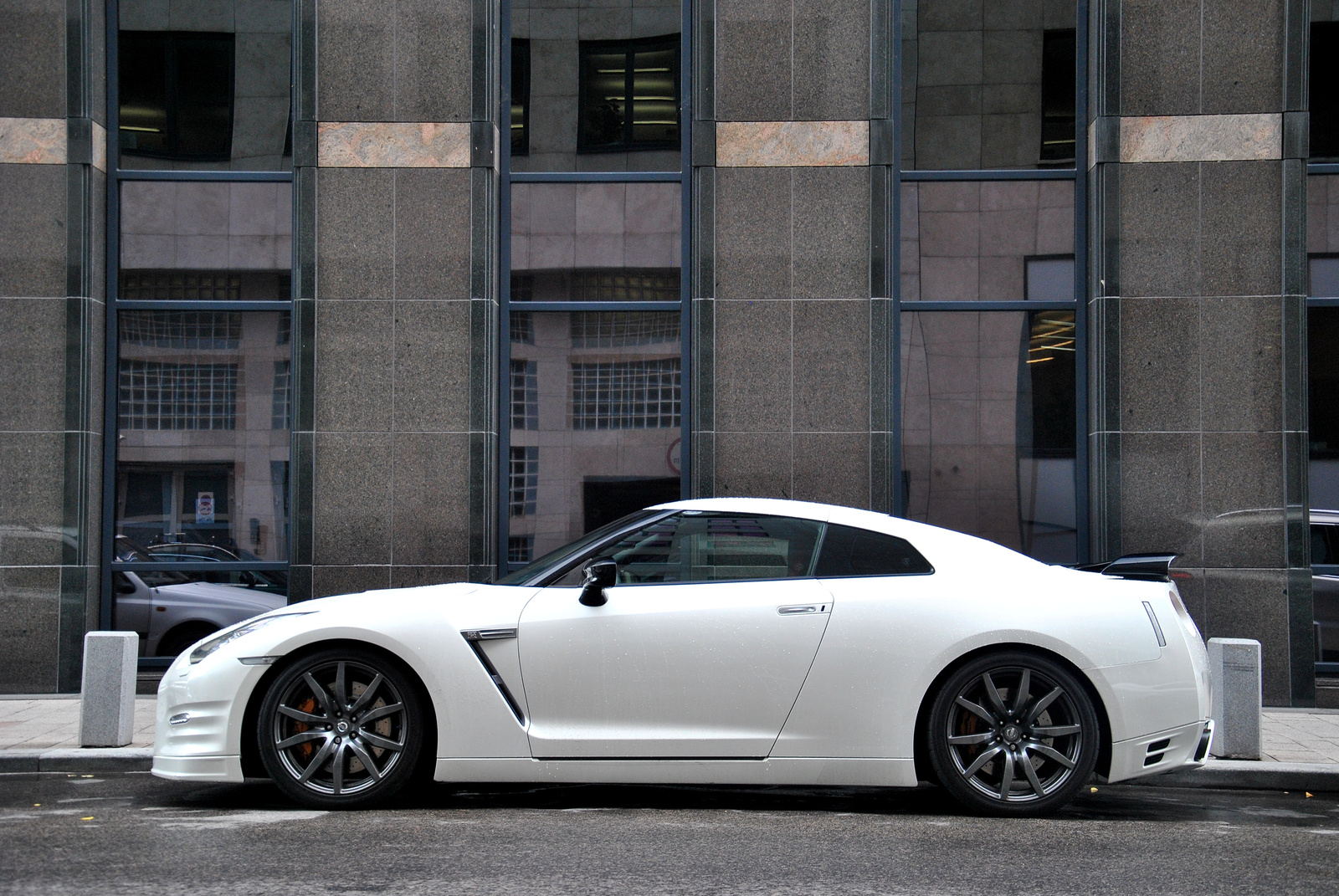 Nissan GT-R