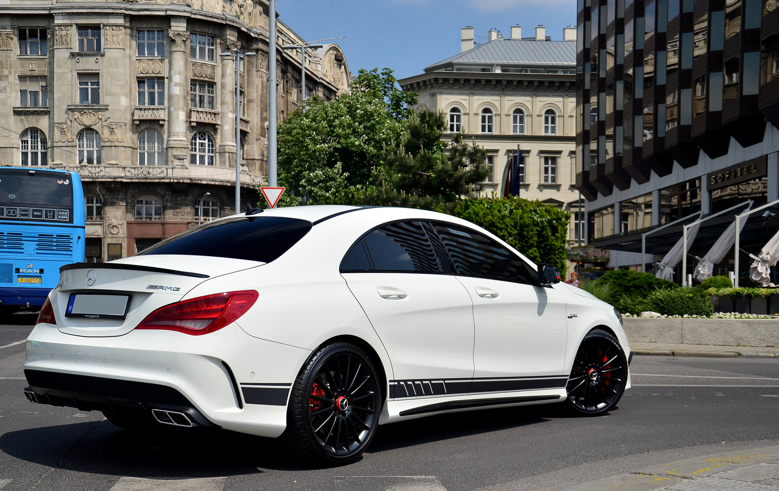 Mercedes-Benz CLA 45 AMG Edition 1