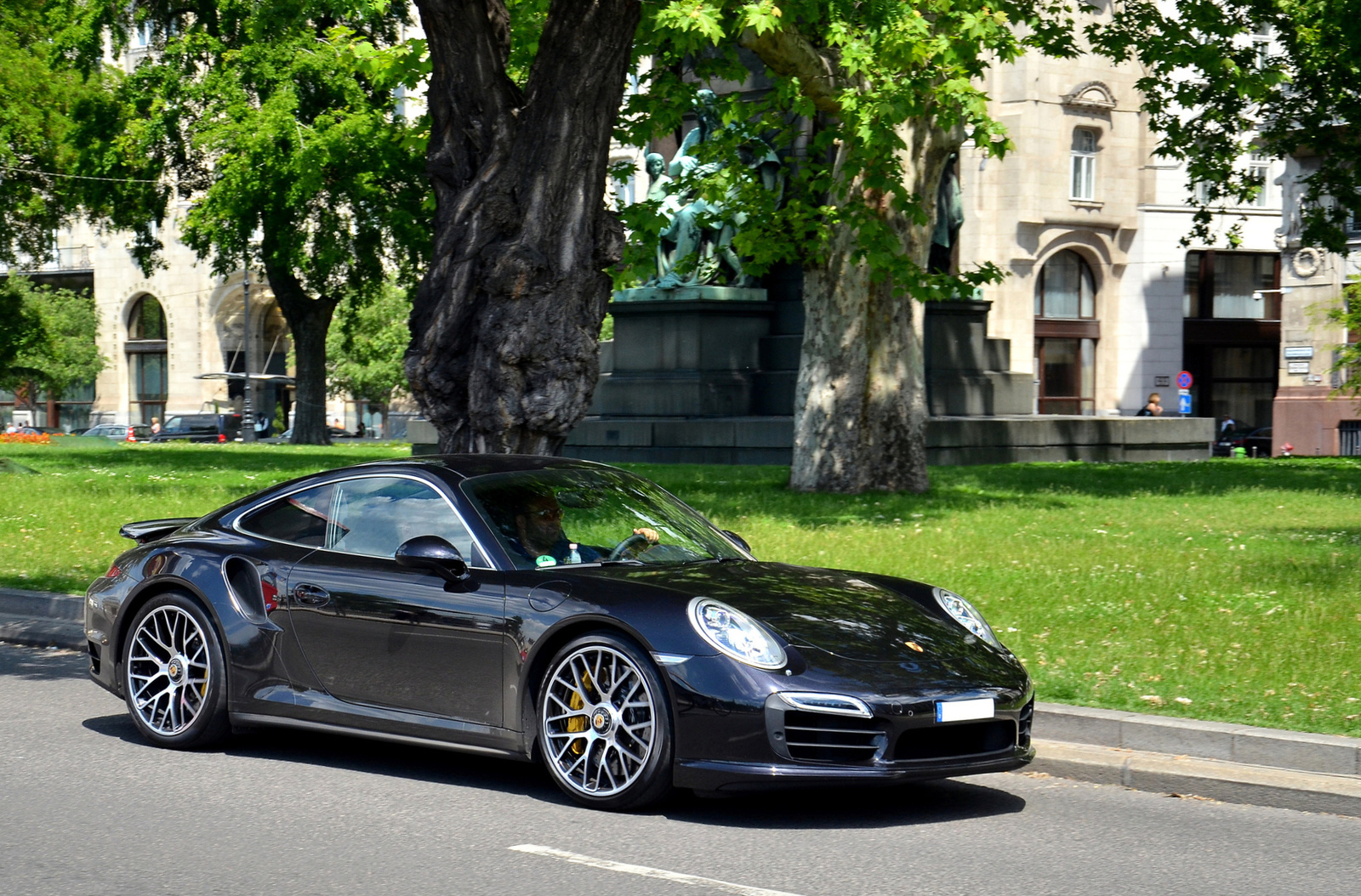 Porsche 911 Turbo (S)