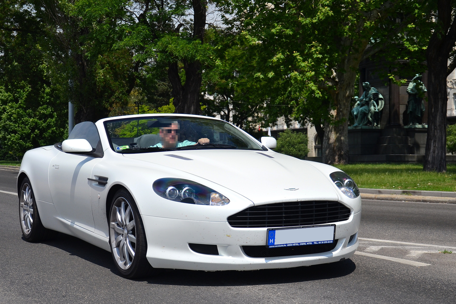 Aston Martin DB9 Volante