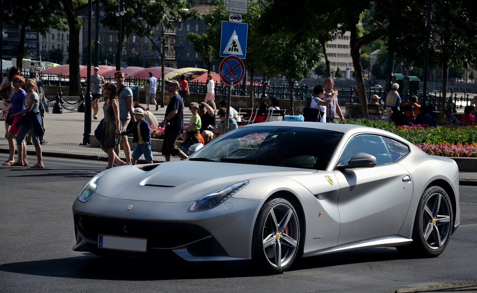 Ferrari F12berlinetta