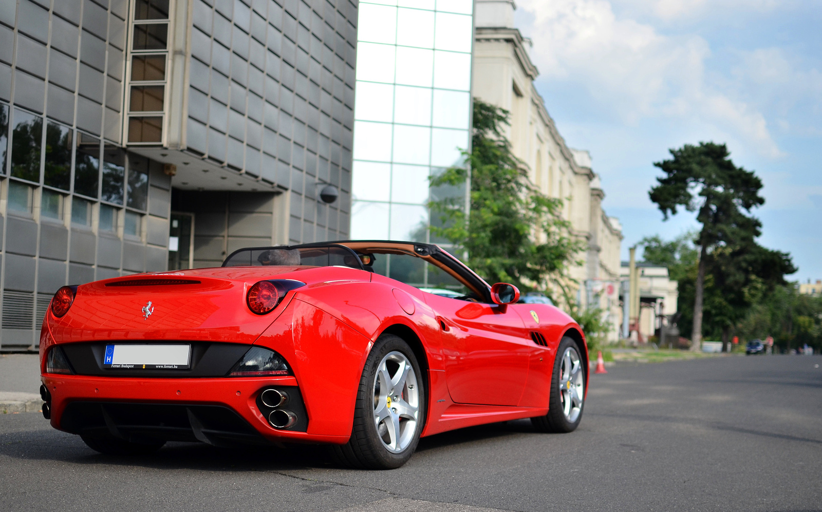 Ferrari California