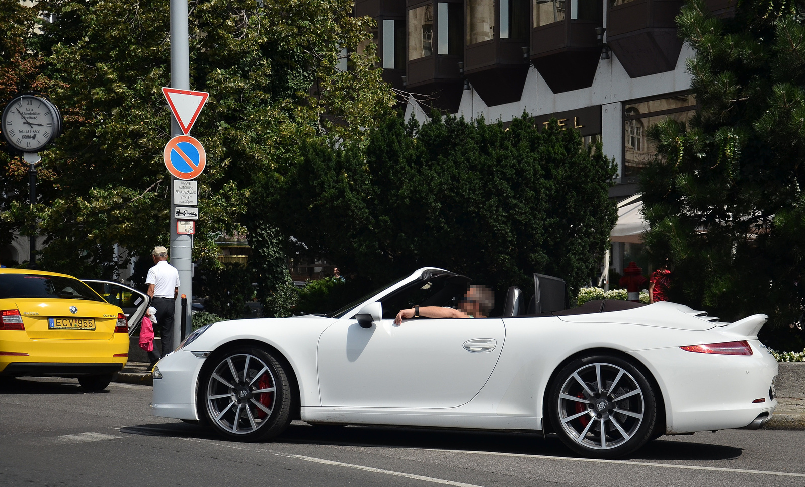 Porsche 911 Carrera S (991)