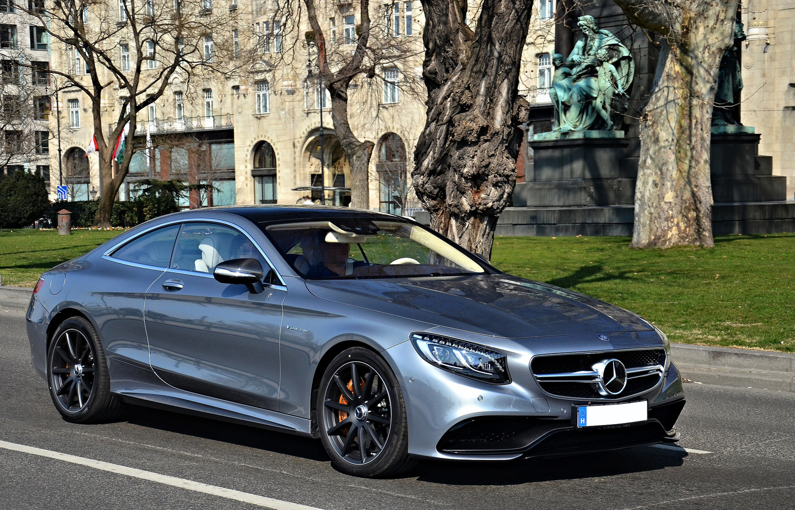 Mercedes-Benz S 63 AMG Coupé