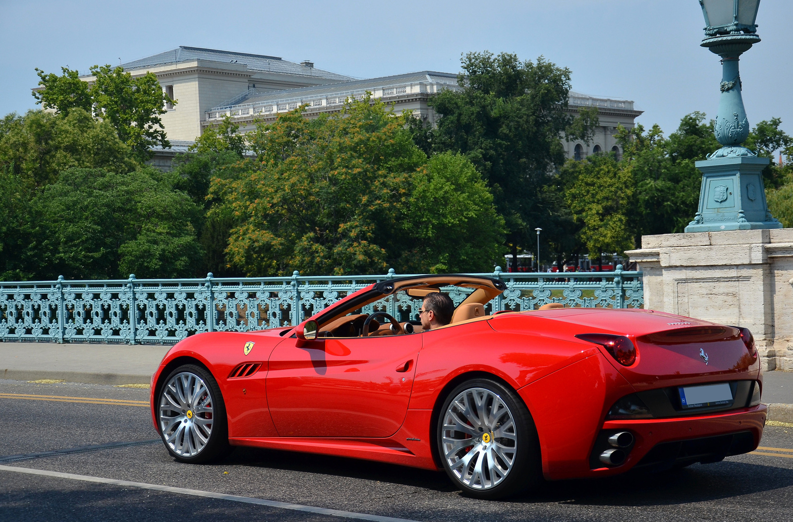 Ferrari California